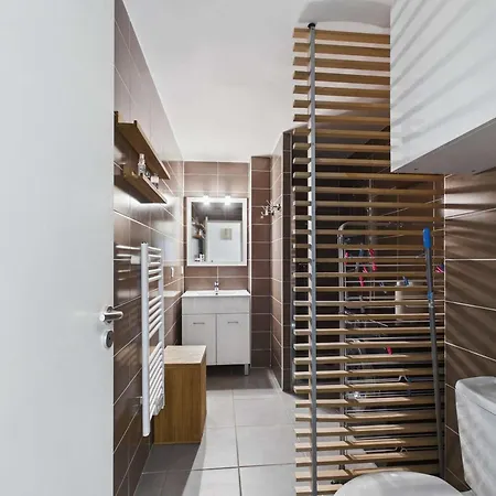 Apartamento Avec Clim Et Wifi - 5 Pers. - Au Coeur Du Village - Fr-1-423-340 Le Grau d'Agde